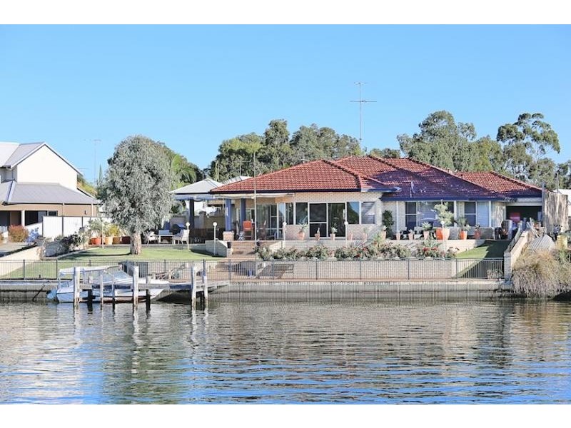 82 Banksia Terrace, South Yunderup WA 6208