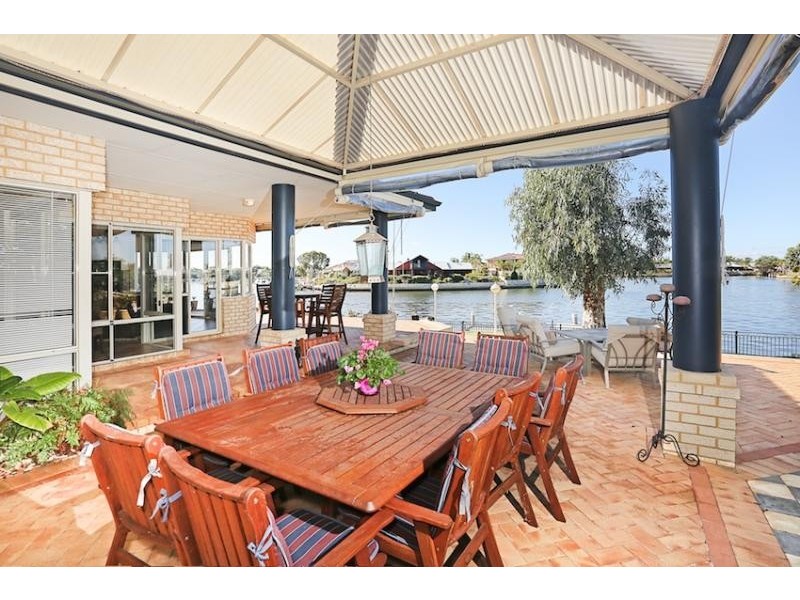 82 Banksia Terrace, South Yunderup WA 6208