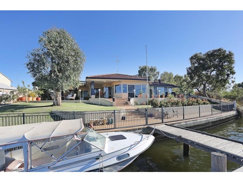 82 Banksia Terrace, South Yunderup WA 6208
