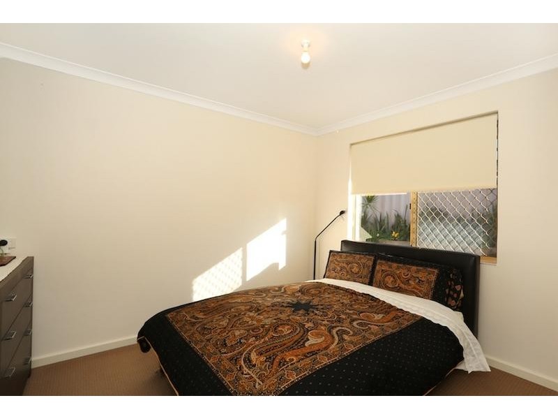 2B Grange Court, Halls Head WA 6210