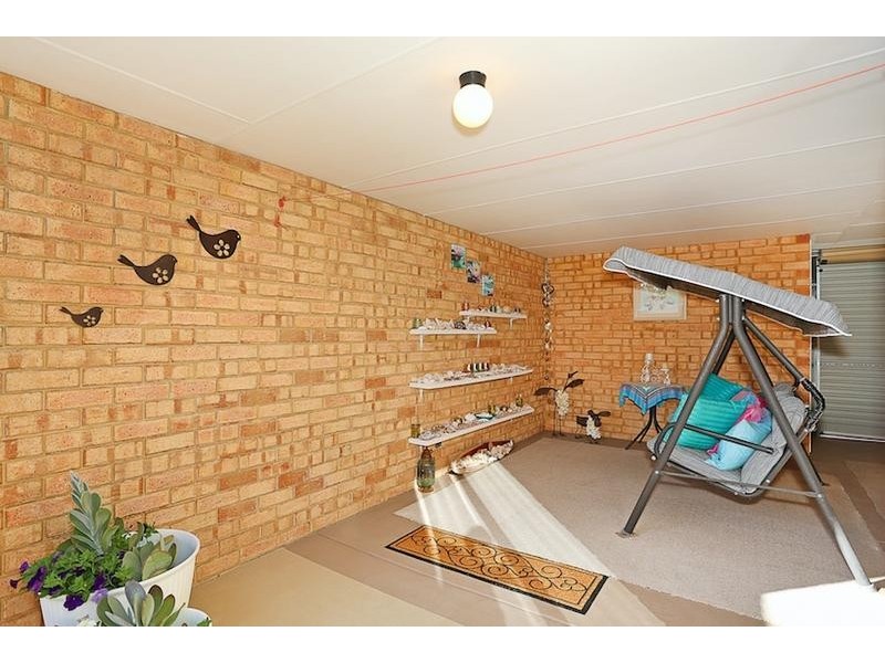 2B Grange Court, Halls Head WA 6210