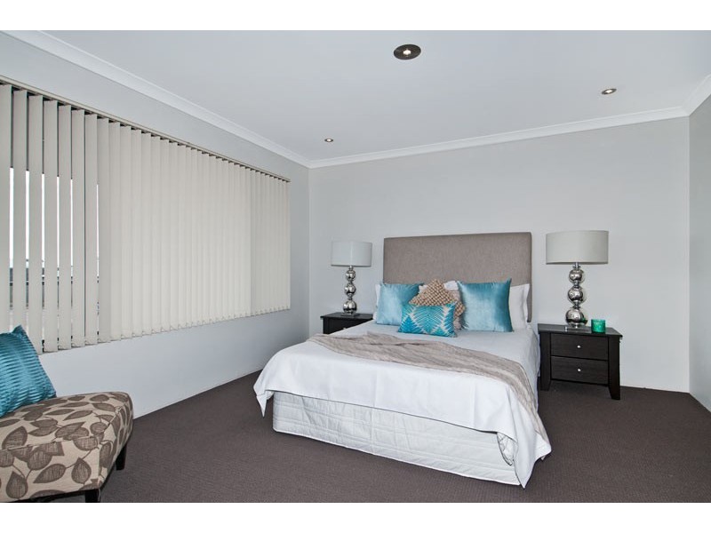 26 Sail Avenue, Wannanup WA 6210