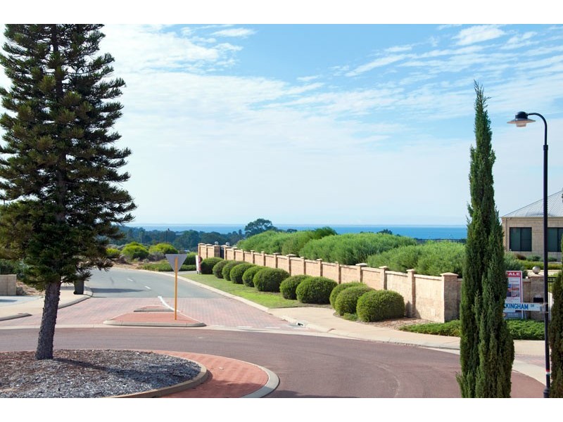 26 Sail Avenue, Wannanup WA 6210