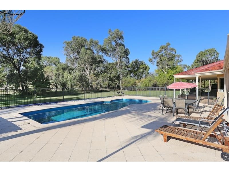 14 Carrick Cross, Greenfields WA 6210