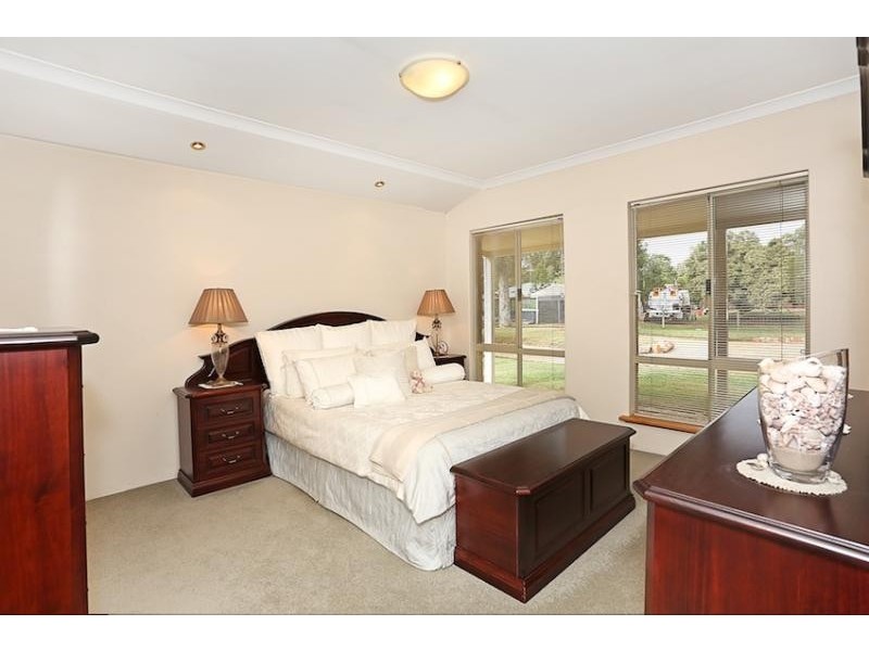 14 Carrick Cross, Greenfields WA 6210