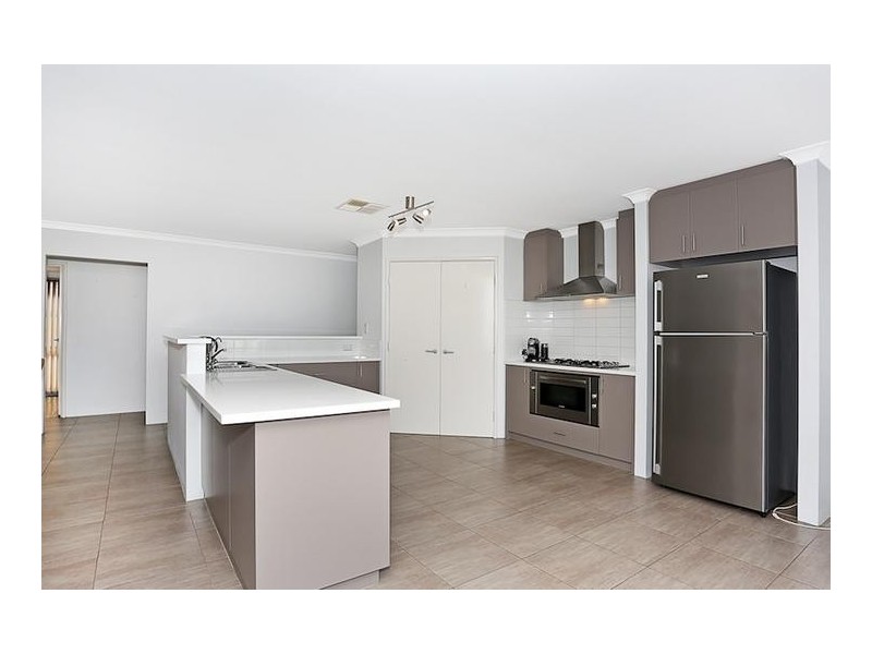 24 Marsdenia Road, Halls Head WA 6210