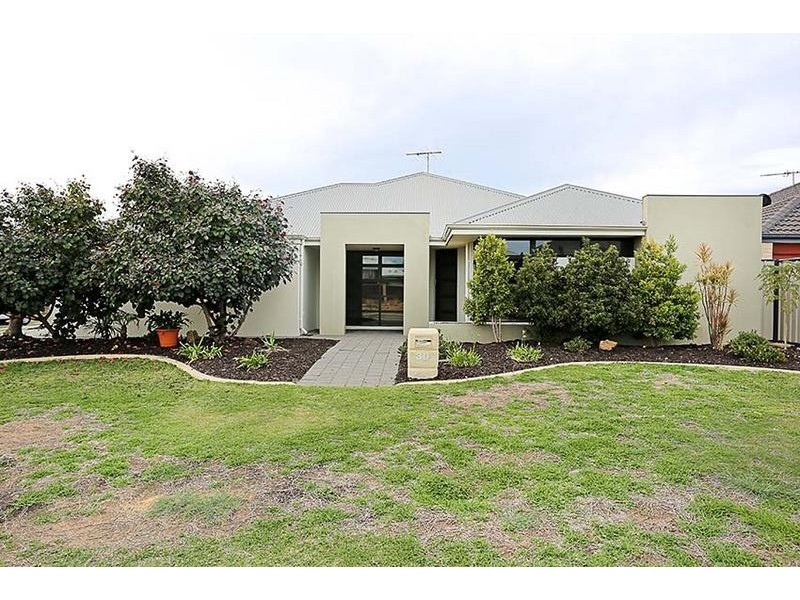 30 Camden Wy, Meadow Springs WA 6210