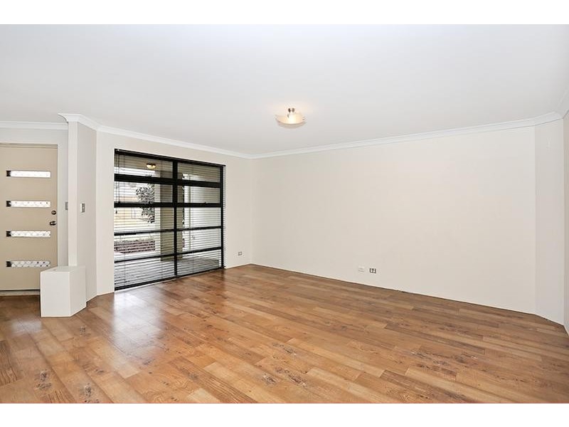 30 Camden Wy, Meadow Springs WA 6210