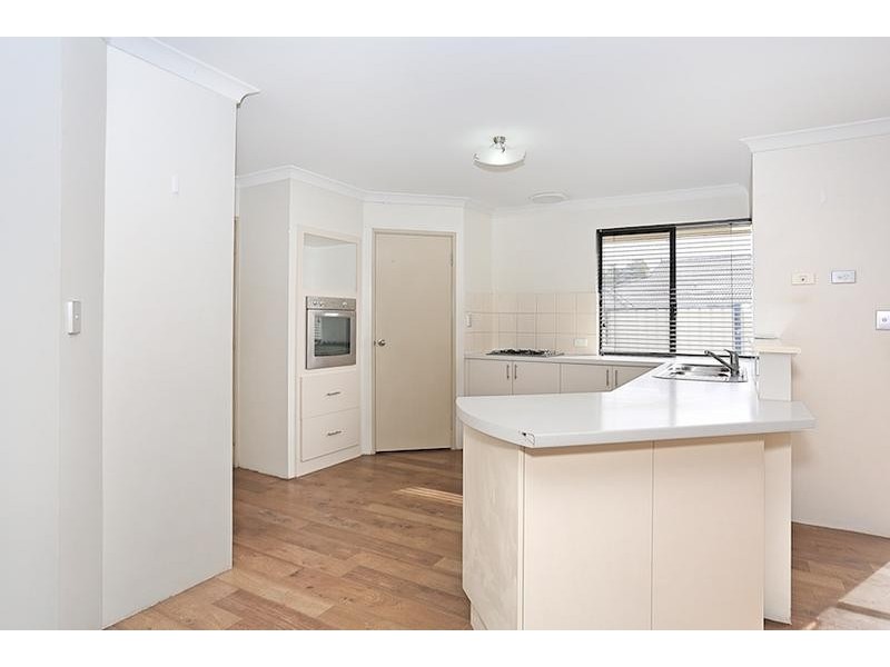 30 Camden Wy, Meadow Springs WA 6210