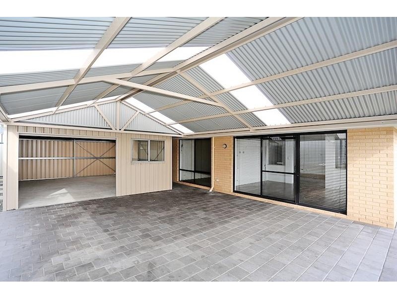 30 Camden Wy, Meadow Springs WA 6210