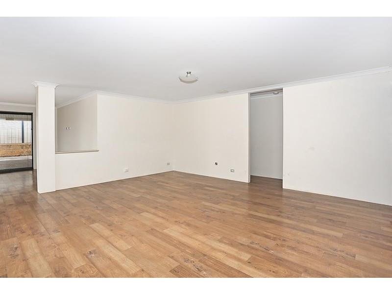 30 Camden Wy, Meadow Springs WA 6210