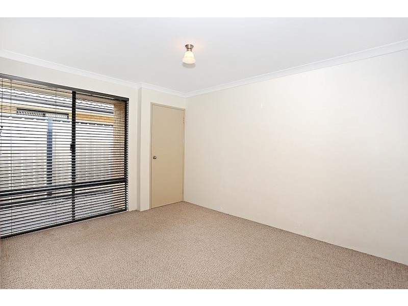 30 Camden Wy, Meadow Springs WA 6210