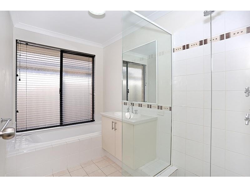 30 Camden Wy, Meadow Springs WA 6210