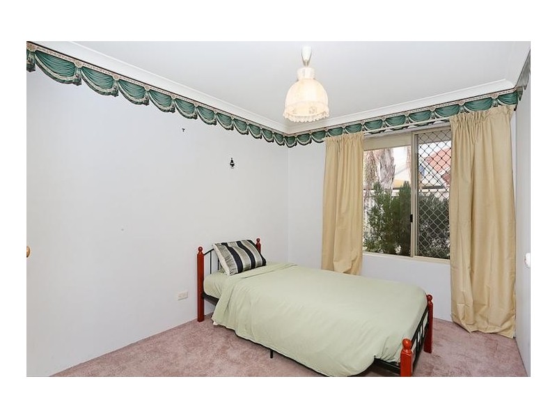 8 Fitzroy Close, Dudley Park WA 6210