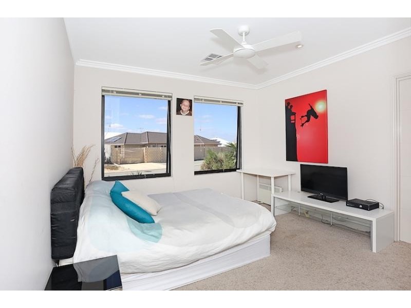 5 Tectona Way, Halls Head WA 6210