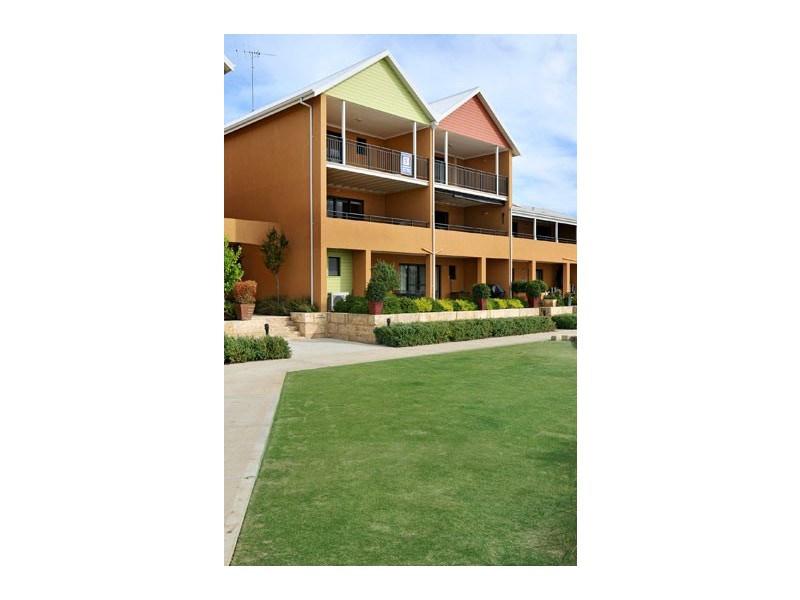 15/19 San Marco Quays, Halls Head WA 6210