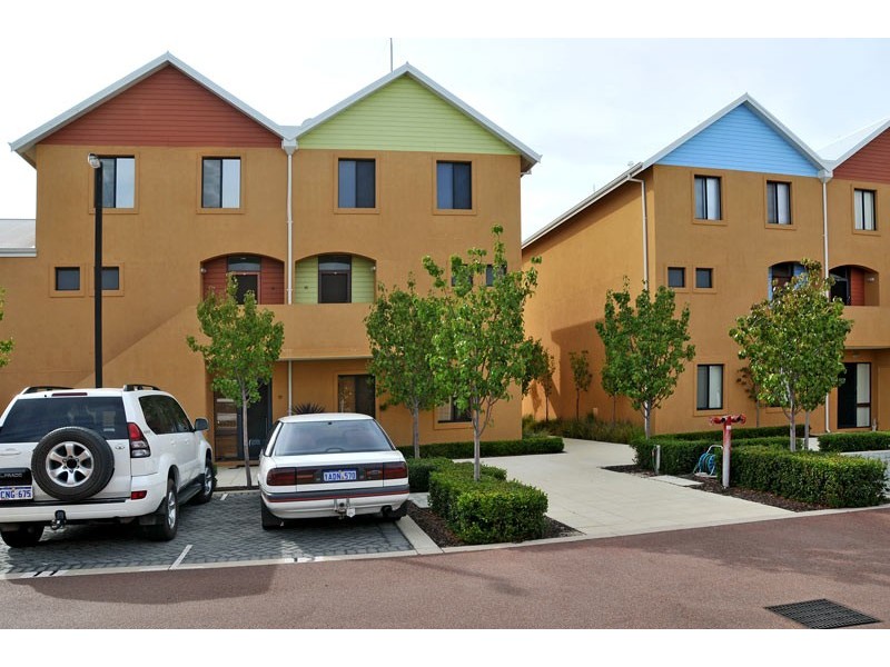 15/19 San Marco Quays, Halls Head WA 6210