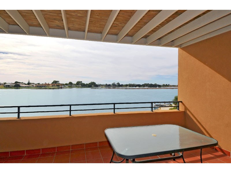 15/19 San Marco Quays, Halls Head WA 6210