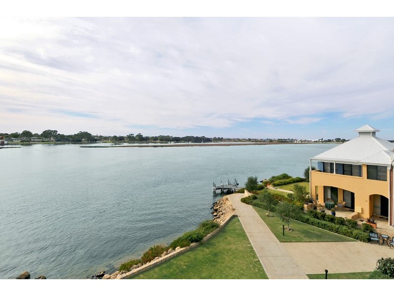 15/19 San Marco Quays, Halls Head WA 6210