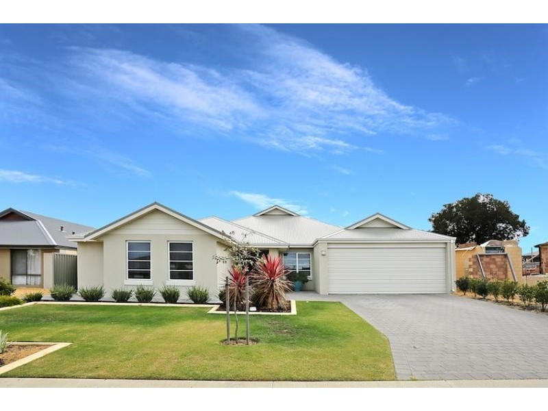 15 Purcell Gardens, South Yunderup WA 6208