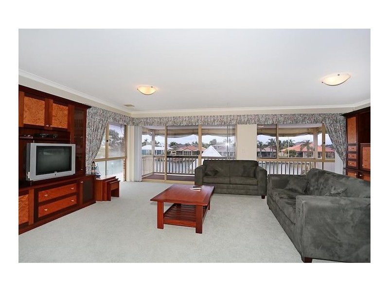 19 Waterside Drive, Dudley Park WA 6210