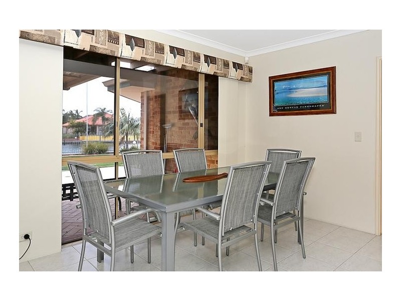 19 Waterside Drive, Dudley Park WA 6210