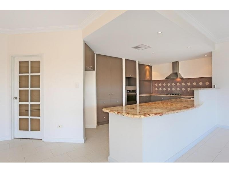 7 Ragamuffin Point, Halls Head WA 6210