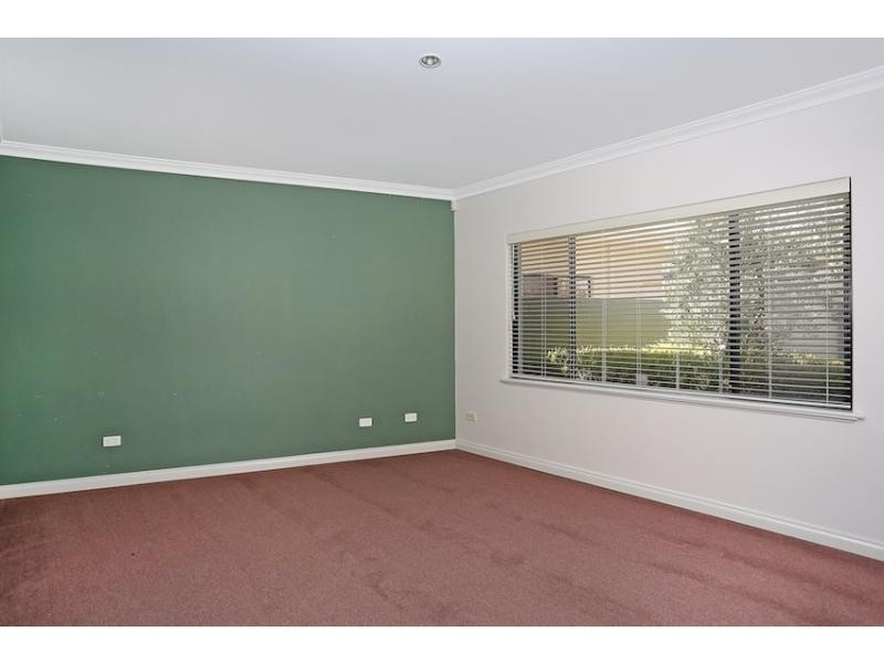 7 Ragamuffin Point, Halls Head WA 6210