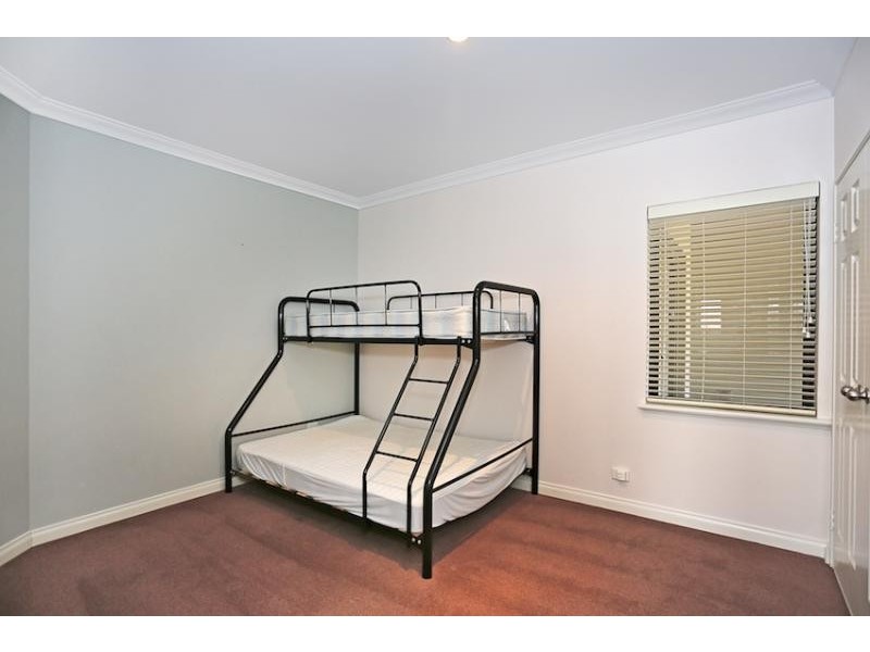 7 Ragamuffin Point, Halls Head WA 6210