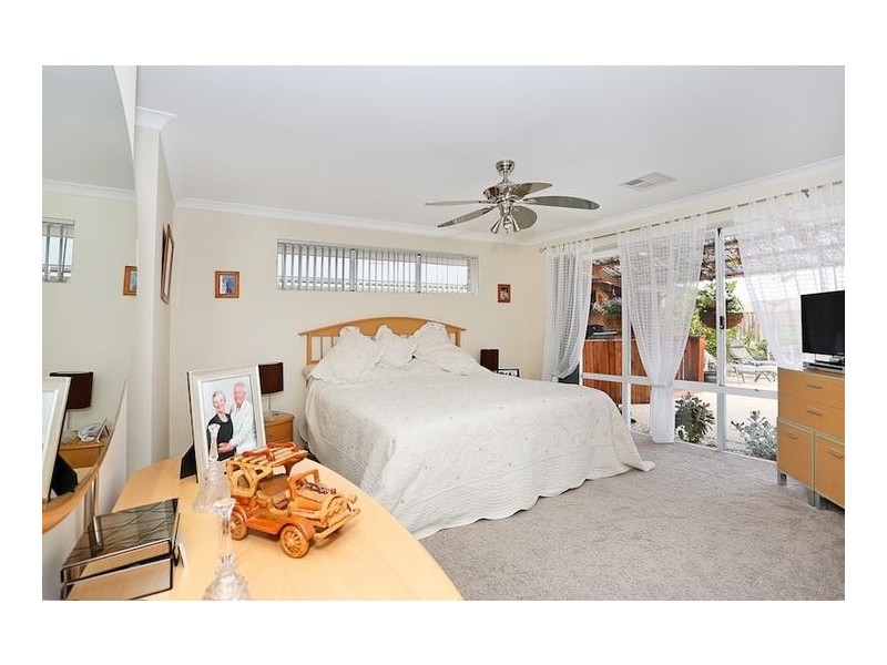 17 Karon Vista, Halls Head WA 6210