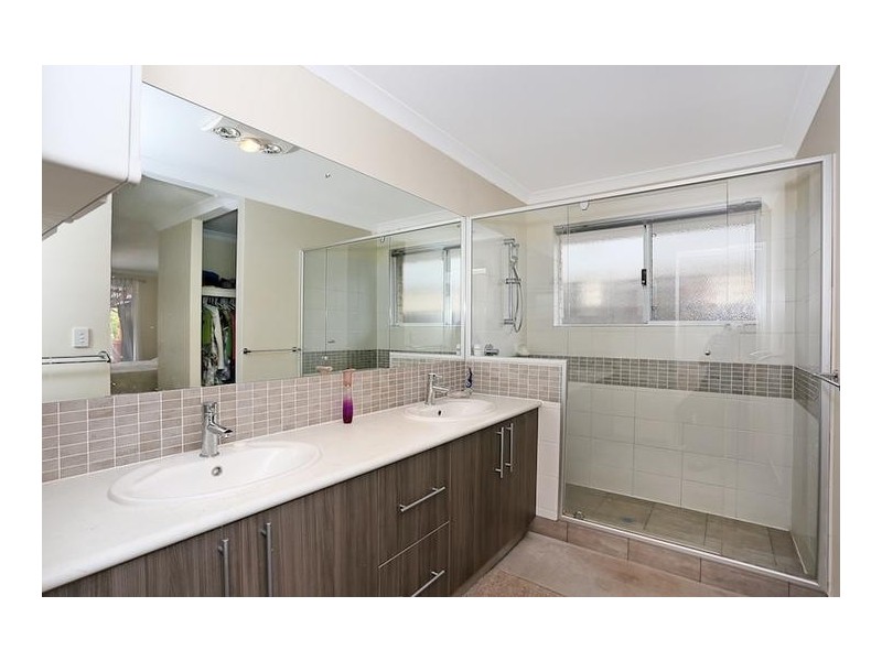 17 Karon Vista, Halls Head WA 6210