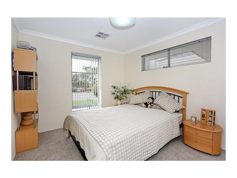 17 Karon Vista, Halls Head WA 6210