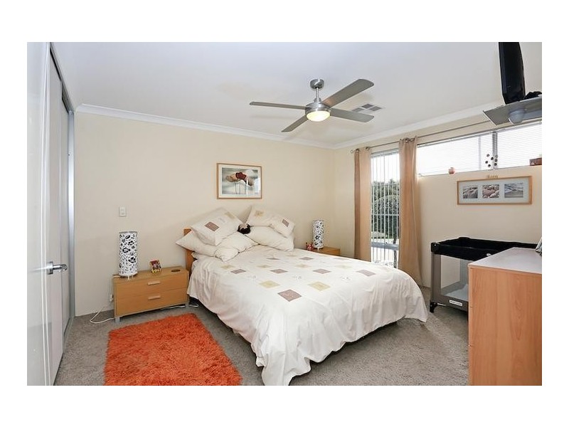 17 Karon Vista, Halls Head WA 6210