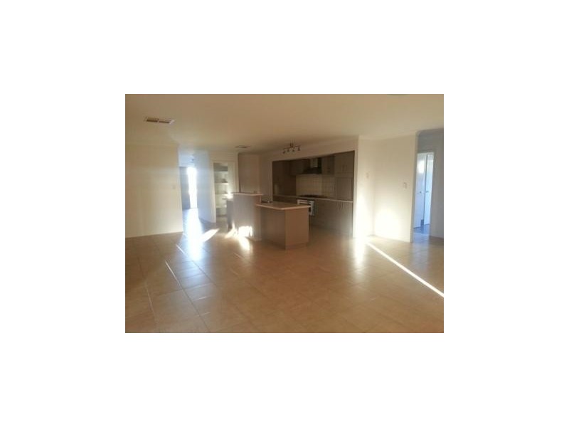 7 Tectona Way, Halls Head WA 6210