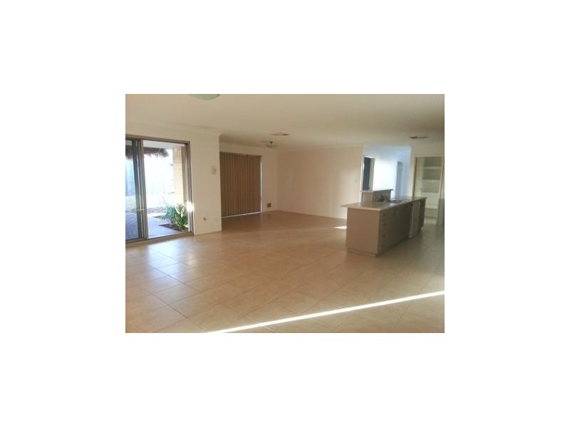 7 Tectona Way, Halls Head WA 6210