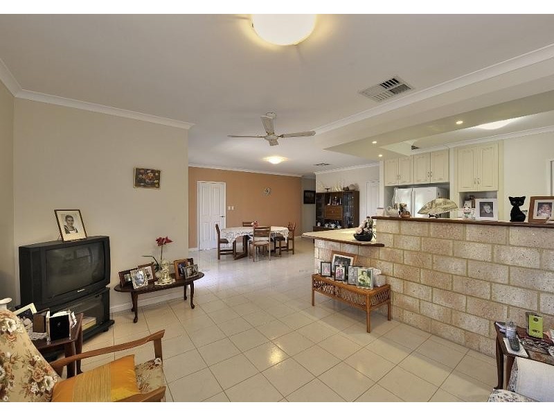 13 Wattleglen Ave, Erskine WA 6210
