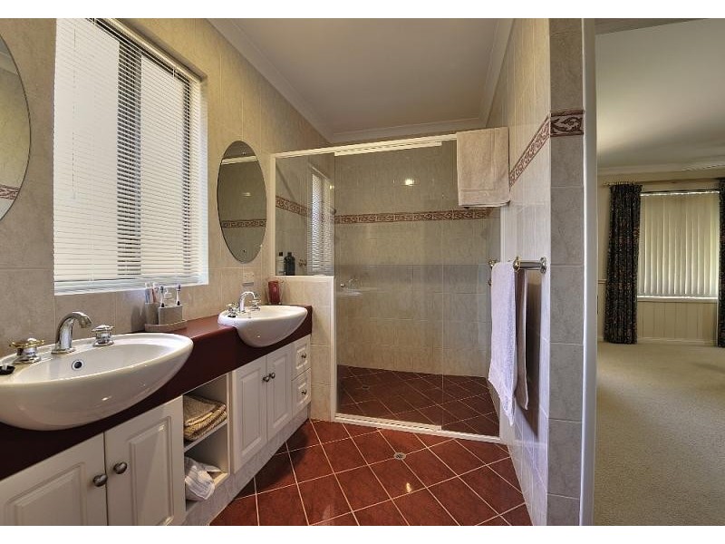 13 Wattleglen Ave, Erskine WA 6210