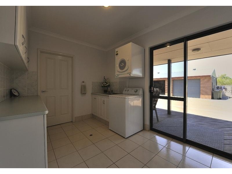 13 Wattleglen Ave, Erskine WA 6210