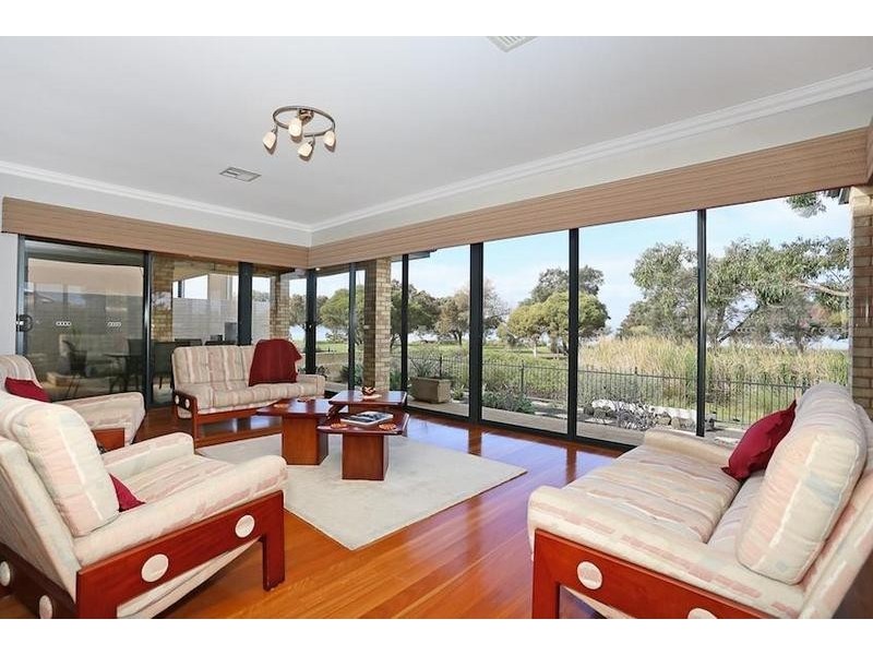 18 Governor Drive, Falcon WA 6210
