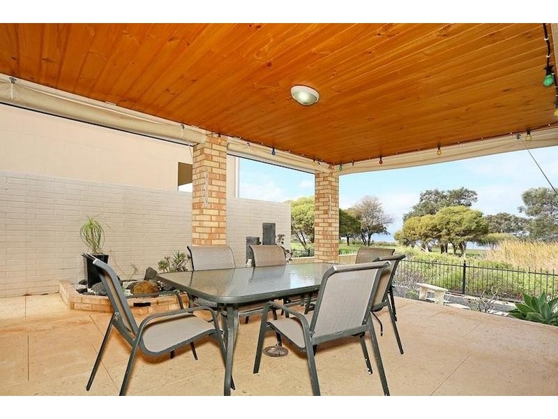 18 Governor Drive, Falcon WA 6210