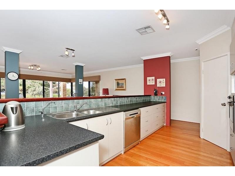 18 Governor Drive, Falcon WA 6210