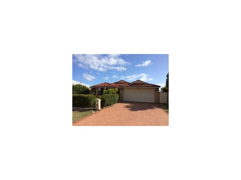 4 Keppel Mews, Halls Head WA 6210