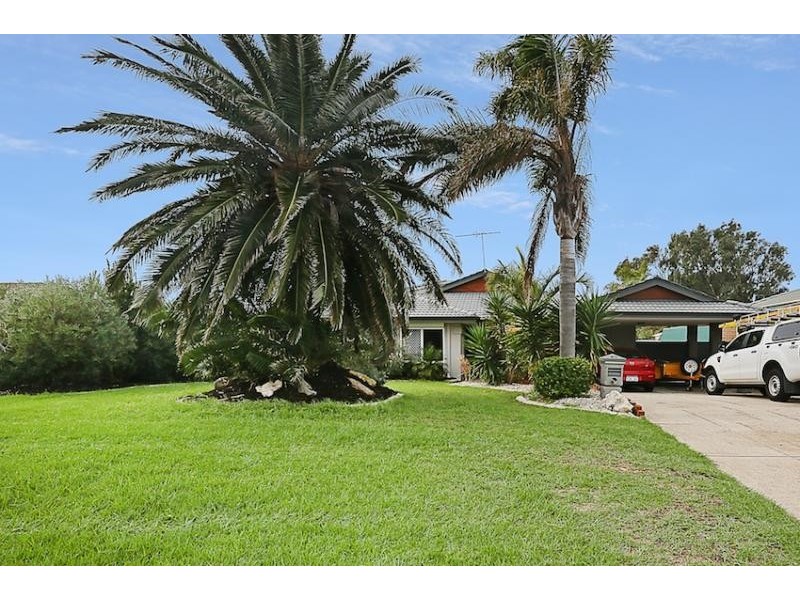 97 Peelwood Parade, Halls Head WA 6210