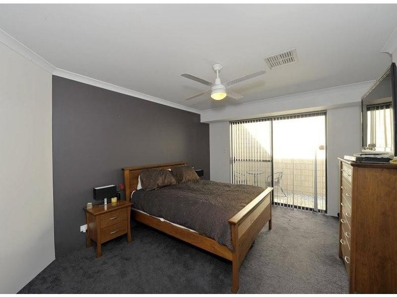5 Binda Way, Halls Head WA 6210