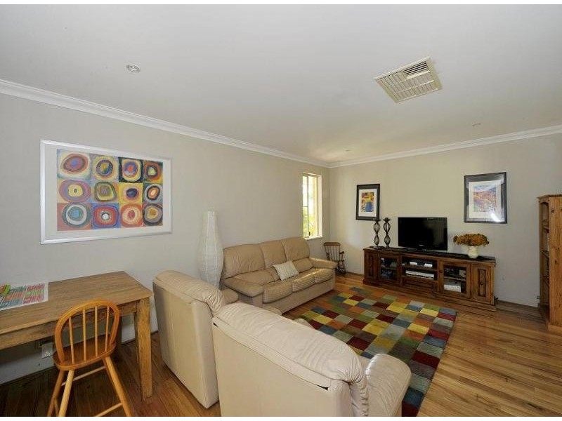 21 Victoria Circle, Greenfields WA 6210