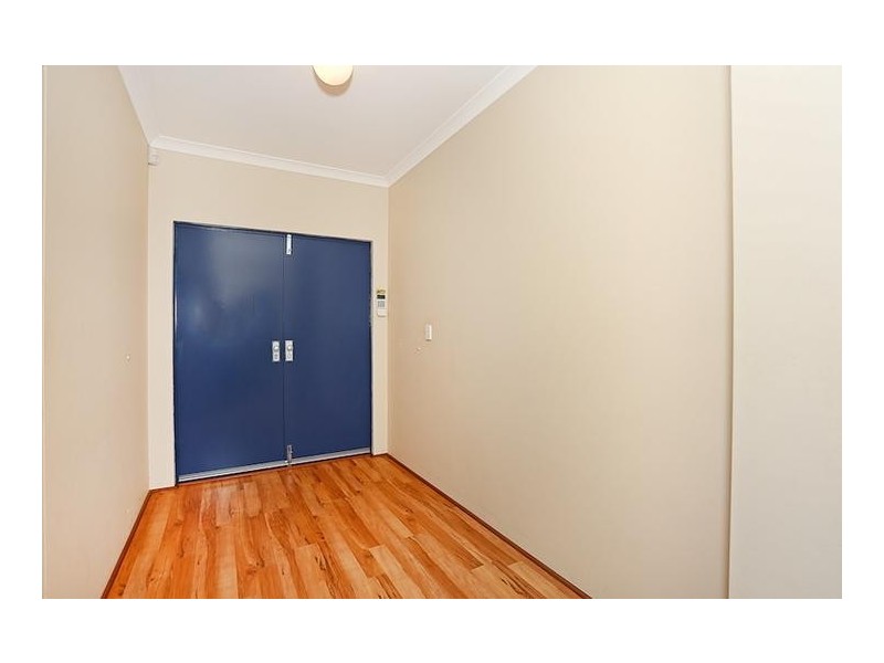 6 Moonbrook Way, Meadow Springs WA 6210