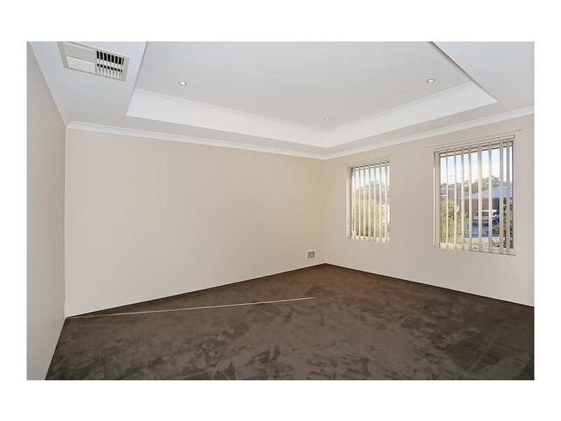 6 Moonbrook Way, Meadow Springs WA 6210