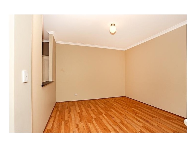 6 Moonbrook Way, Meadow Springs WA 6210