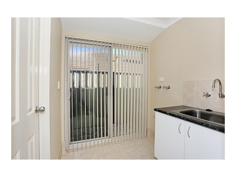 6 Moonbrook Way, Meadow Springs WA 6210