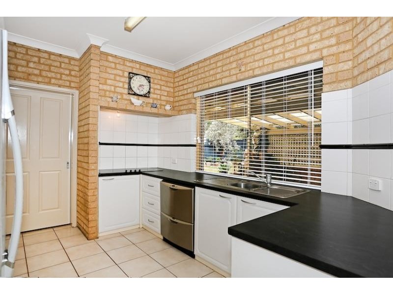 37 Seawind Drive, Silver Sands WA 6210